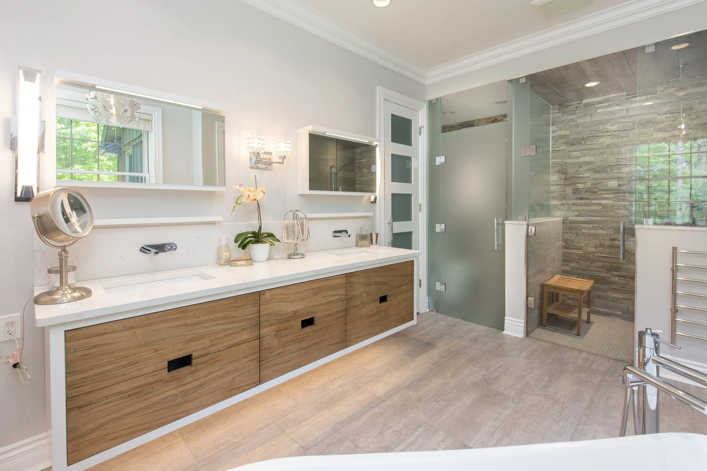 Double vanity with wood drawers